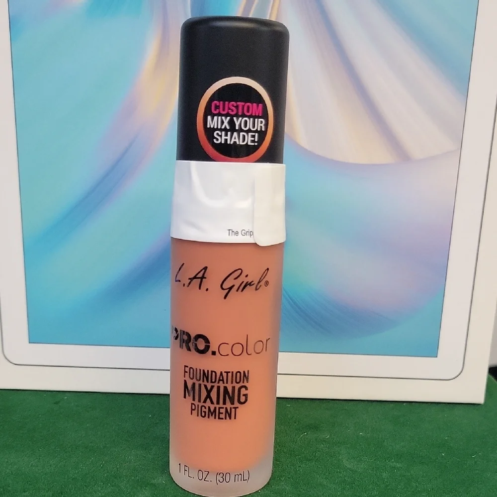 LA Girl PRO.color Foundation Mixing Pigment Custom Shade 30ml Orange